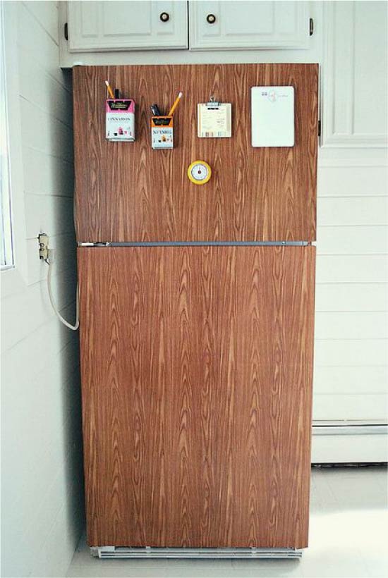 Холодильник, обклеенный виниловой пленкой